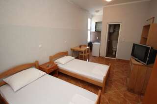 Апартаменты Apartments Dea Бар Номер-студио-26