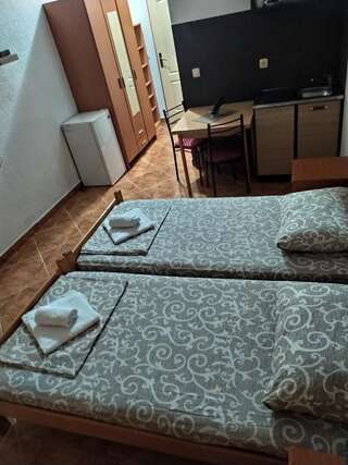 Апартаменты Apartments Dea Бар Номер-студио-3