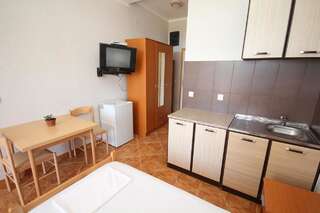 Апартаменты Apartments Dea Бар Номер-студио-5